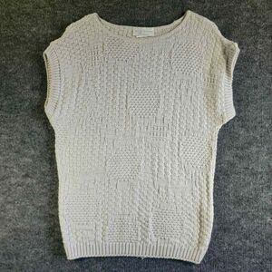 Ilgwu Men's White and Cream Vest